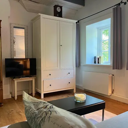 Reetdachhaus Warft Simmerdeis - Maisonettewohnung Appartamento Oldenswort